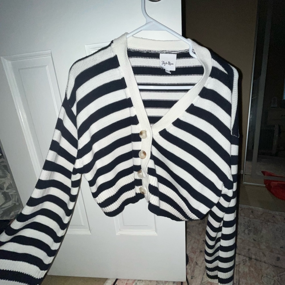 Navy blue & white sweater